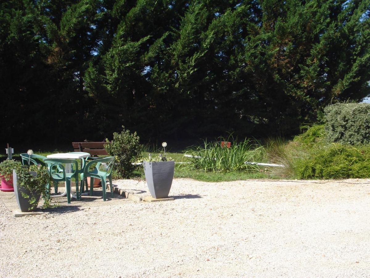 L'Oree Des Bois Dommartin-Les-Cuiseaux ภายนอก รูปภาพ